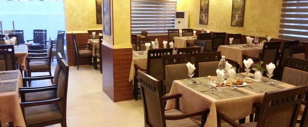 Renad Hotel عمان المظهر الخارجي الصورة