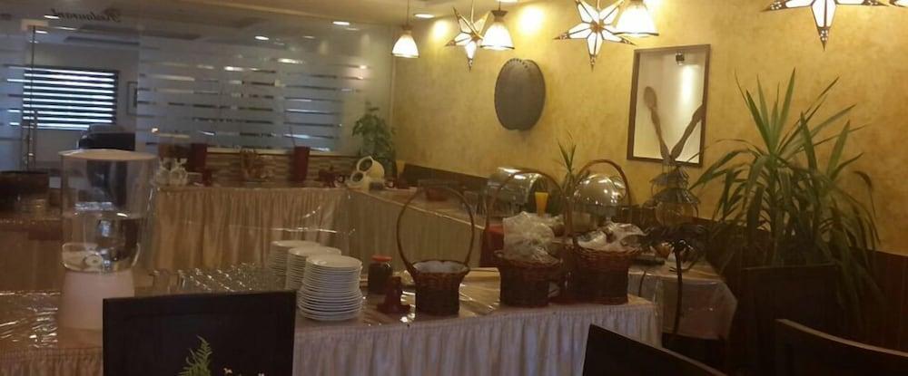 Renad Hotel عمان المظهر الخارجي الصورة